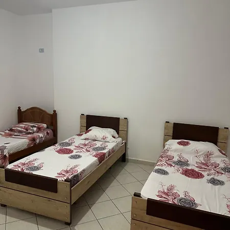 Elvis Prela Апартаменты