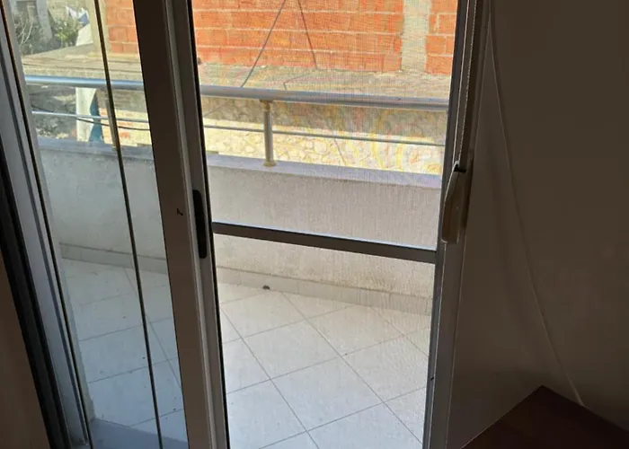 Elvis Prela * Durrës